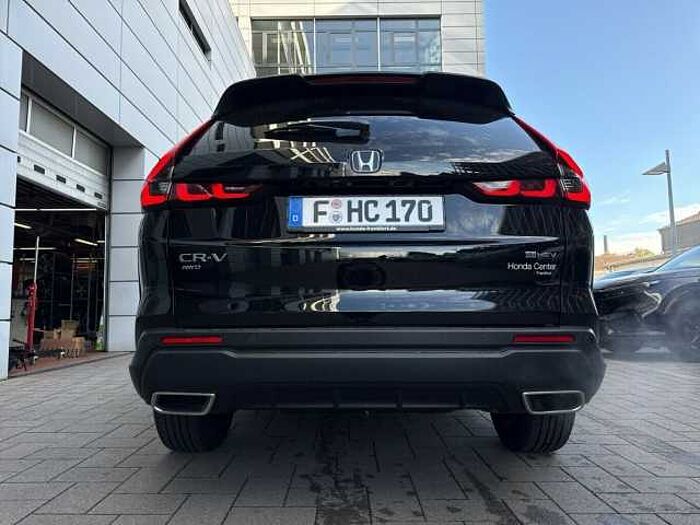 Honda CR-V e: HEV Elegance AWD. ..