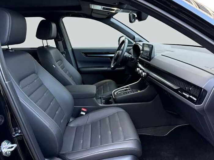 Honda CR-V e: HEV Elegance AWD. ..