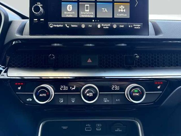 Honda CR-V e: HEV Elegance AWD. ..