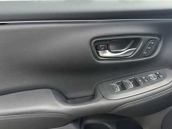 Honda ZR-V e: HEV Advance. .. Advance